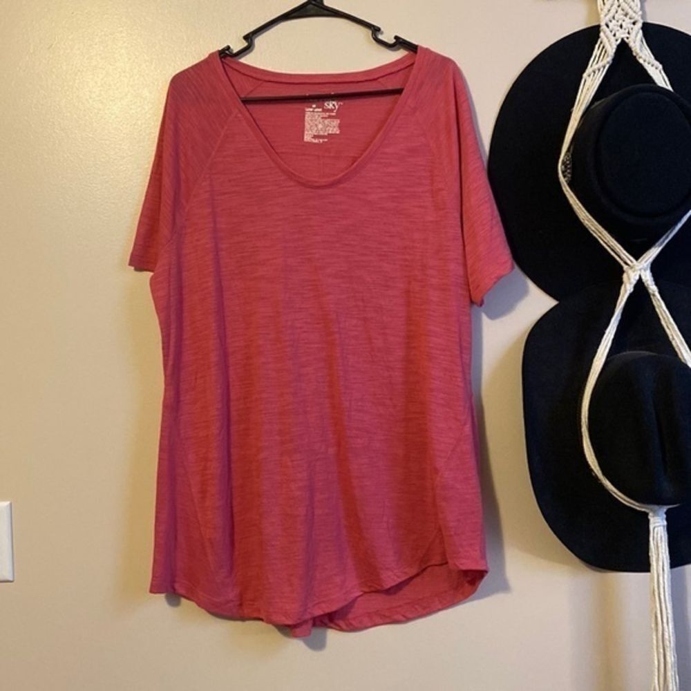Terra & Sky Coral V-Neck Tee Casual Comfort‎ Plus Size 1X
